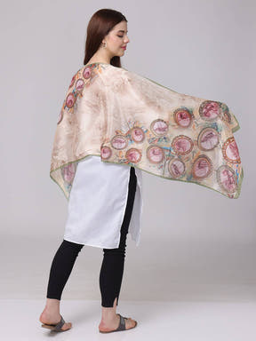 Side view of Retro Grace Frame Scarf