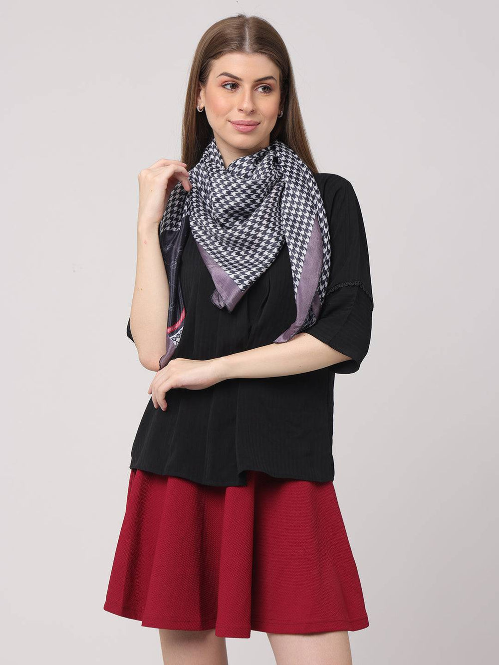 Houndstooth Harmony Scarf