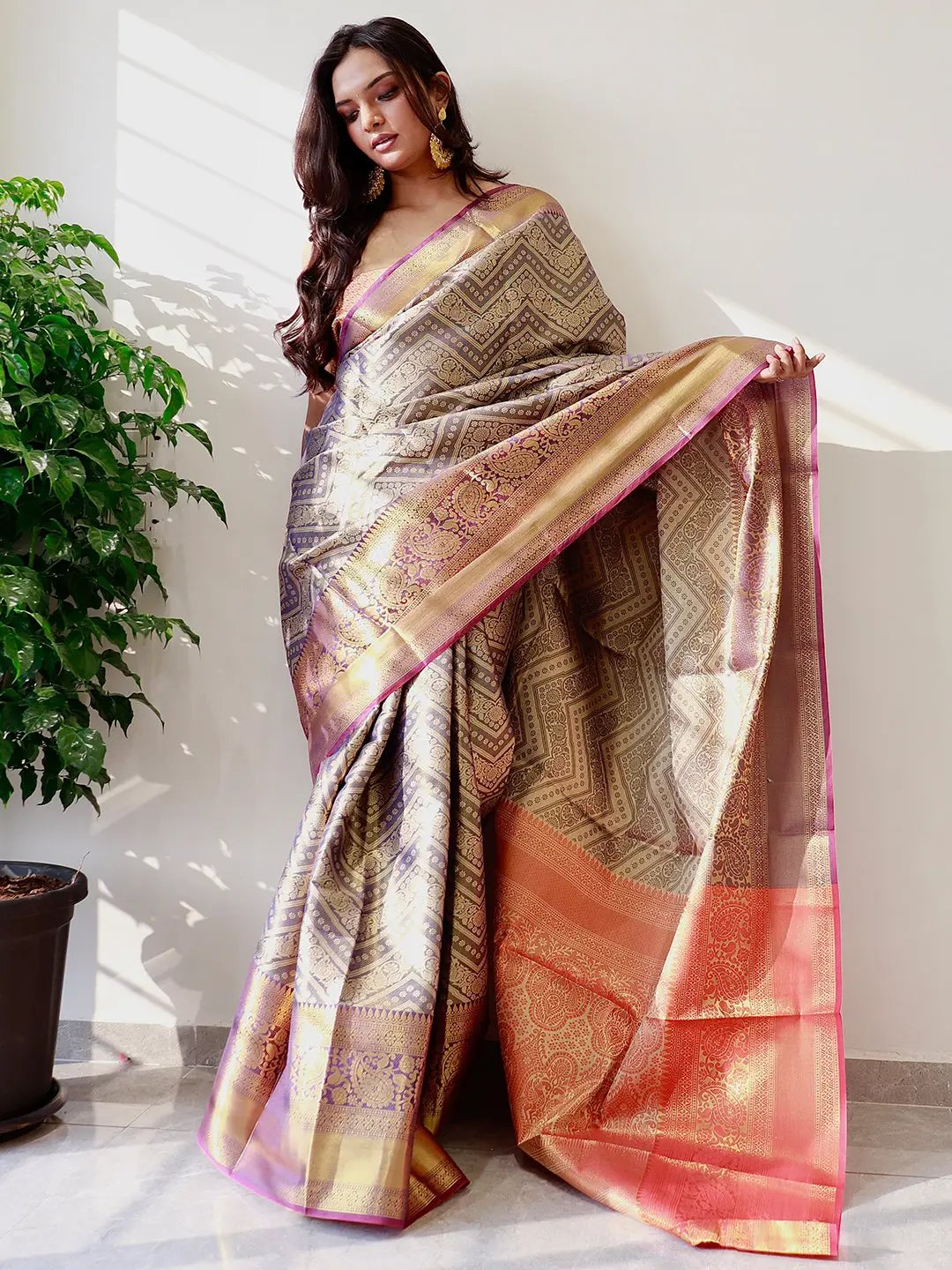 ld Zari Kanjivaaram Pattu Silk Saree