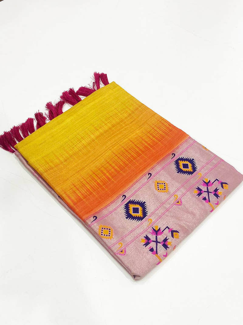 Golden Geometric Floral Pallu Saree