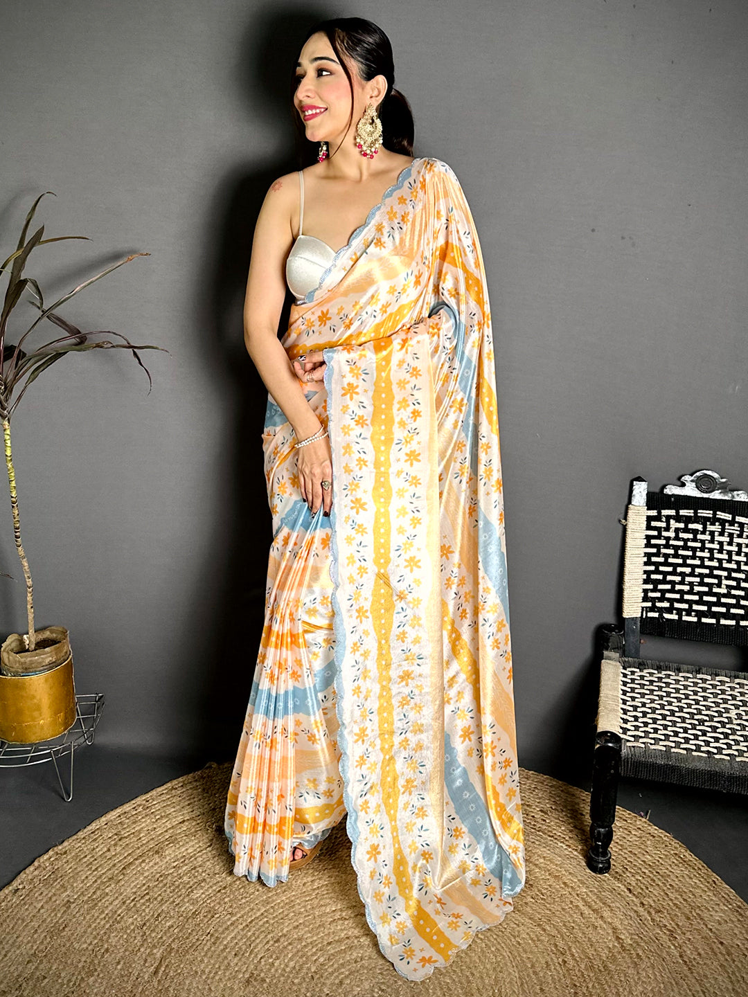 Graceful Digital Floral Print Chiffon Saree