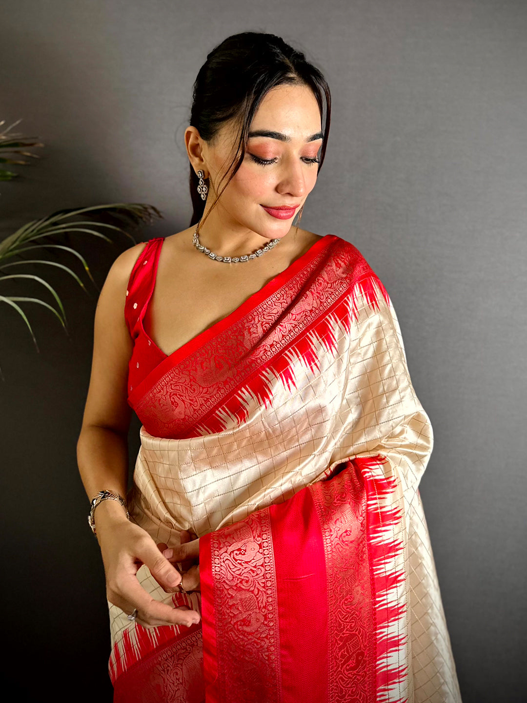 Radiant Pink Banarasi Silk Gadwal Pattu Saree