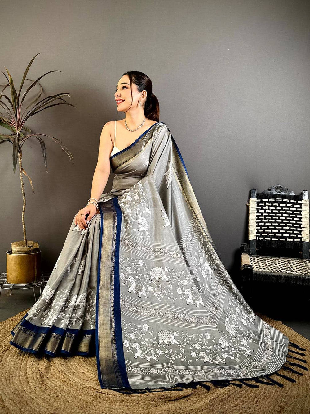 Grey Soft Dola Block Kalamkari Zari Saree