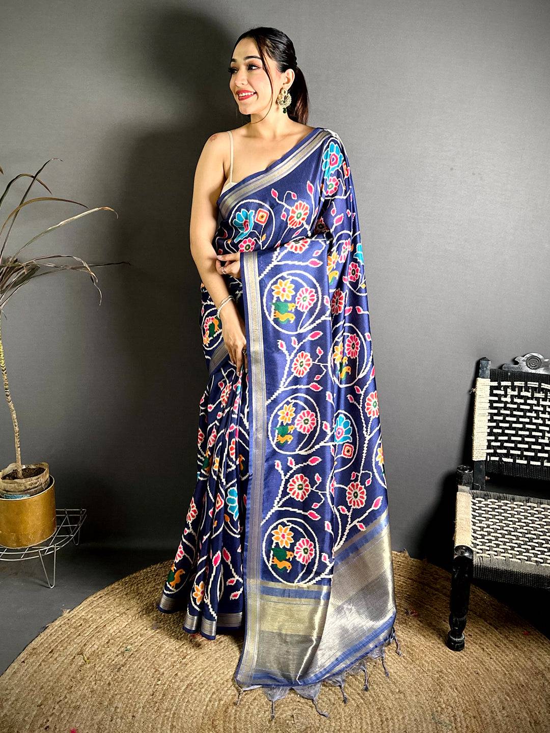 Celebrity Gaji Lakda Patta Patola Saree