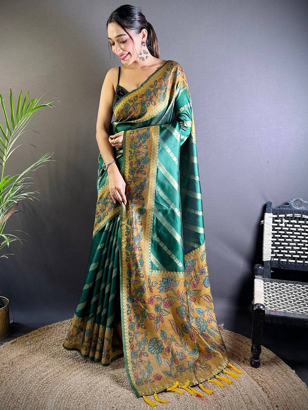 Green Gold Zari And Kalamkari Print Saree