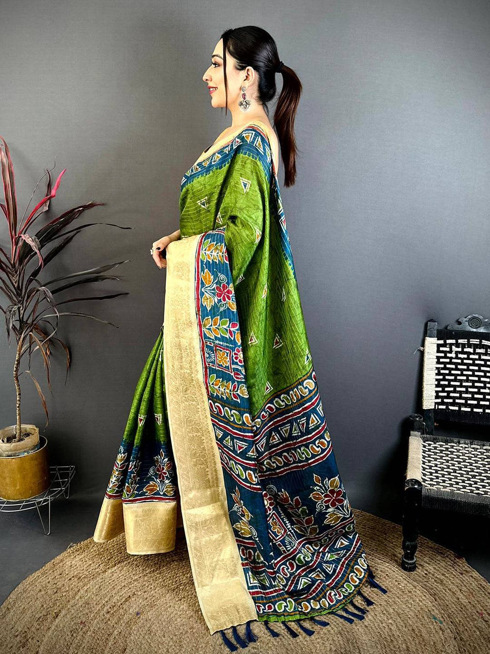 Green Dola Kalamkari Zari Stripe Saree
