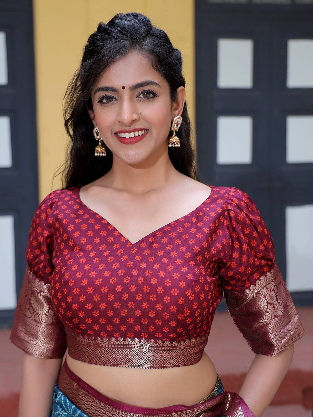 Viscose Dola Silk Saree With Kalamkari And Mughal Print