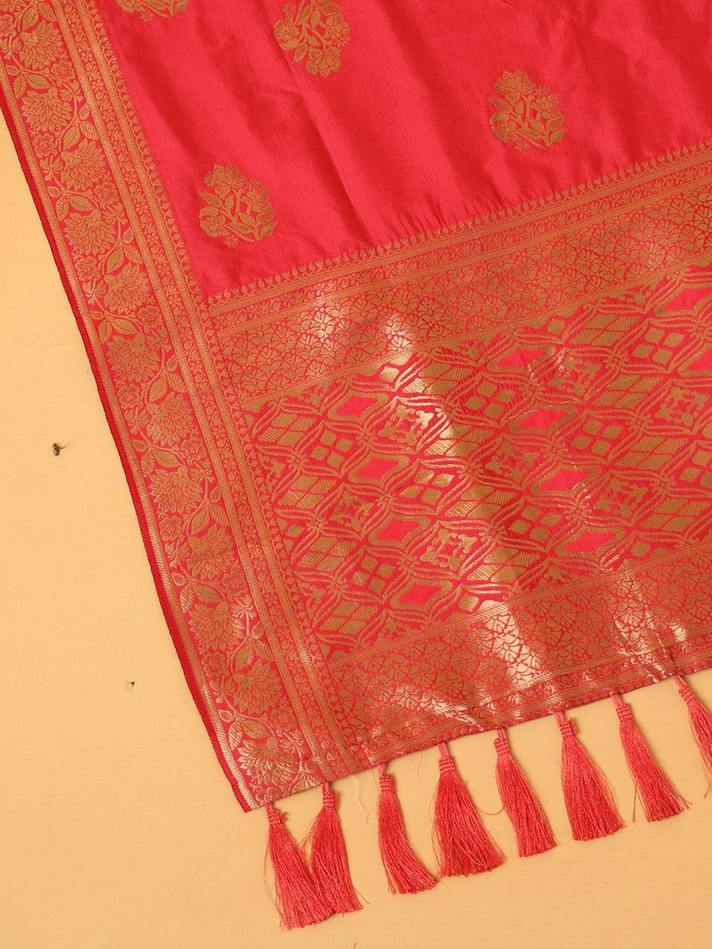 Close-up of pink silk blend dupatta with detailed weaving