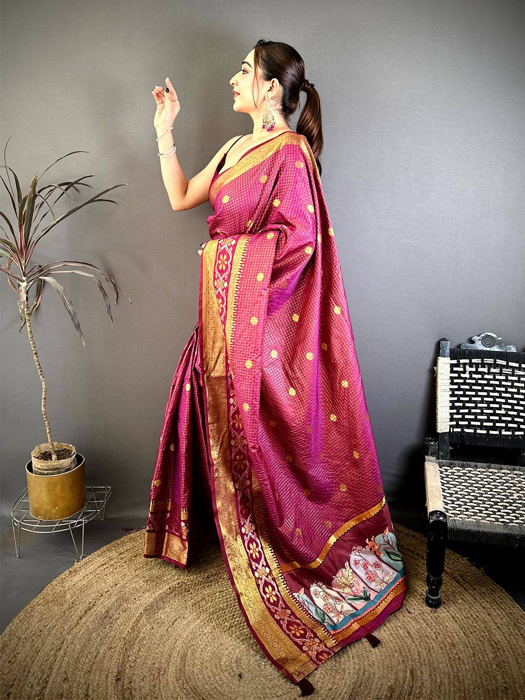 Artisan Gold Zari Kanchi Silk Digital Pallu Saree