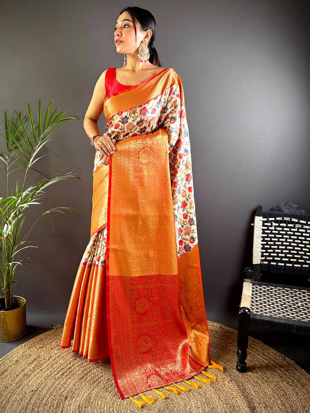 Cream Banarasi Silk Saree With Kanchi Pattu Border