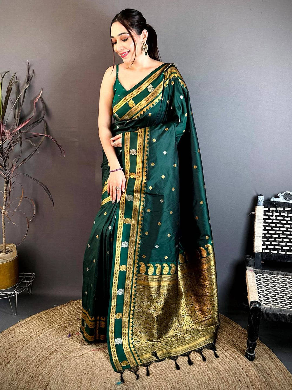 Classic Green Banarasi Katan Silk Zari Saree