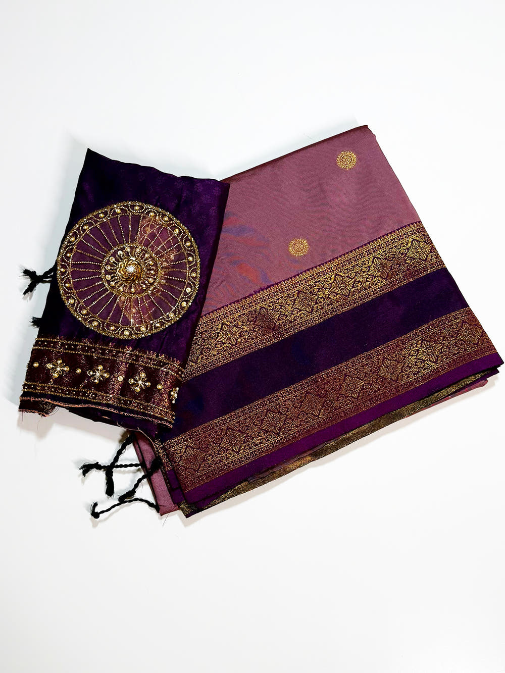 Regal Onion Shade Gadwal Silk Saree With Maggam Blouse