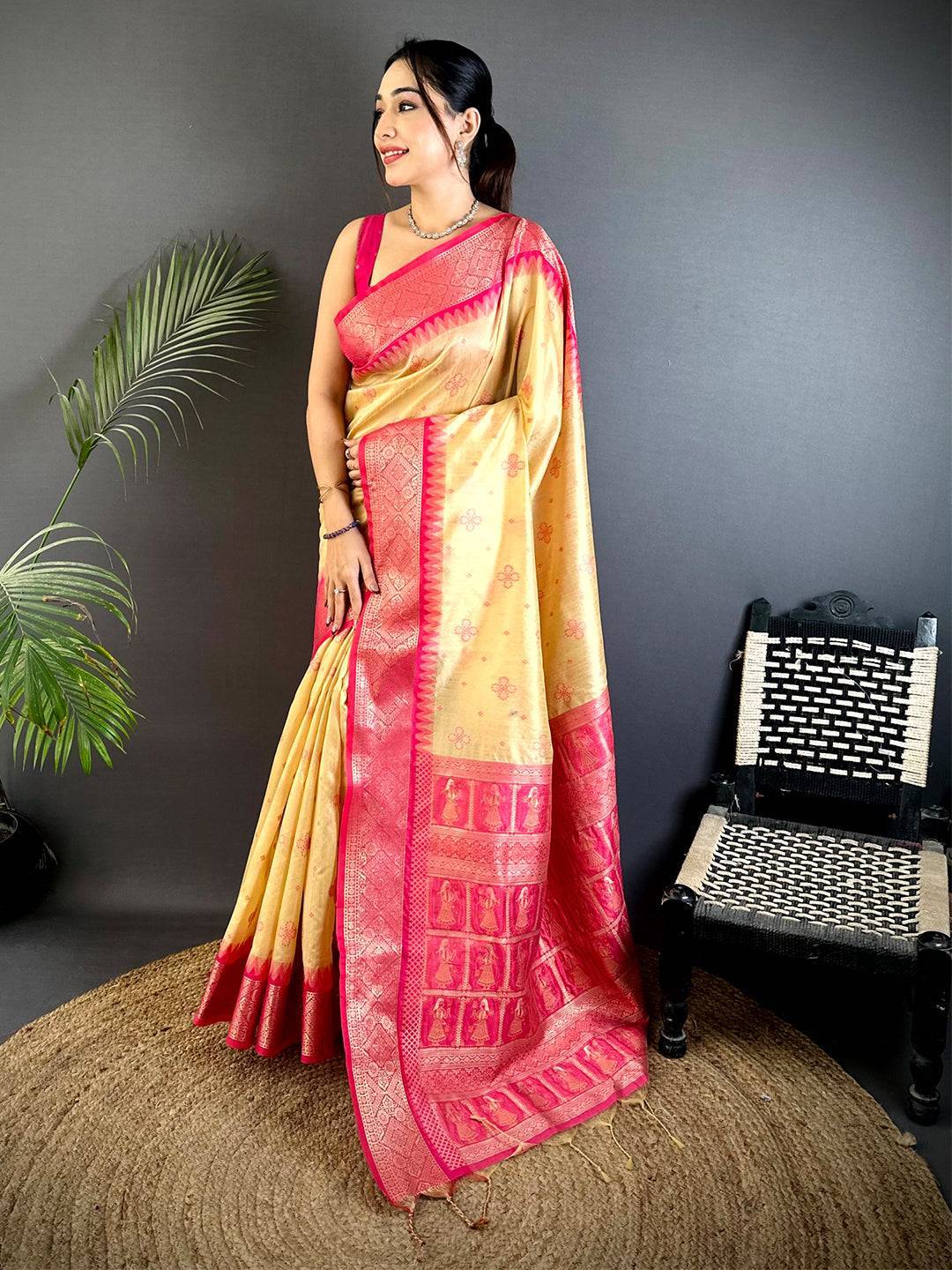 Cream Crystal Raw Silk Kanchi Pattu Saree

