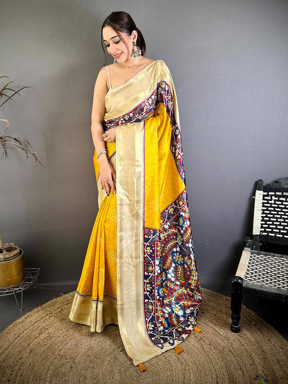 Stylish Bandhej Print Dola Silk Saree
