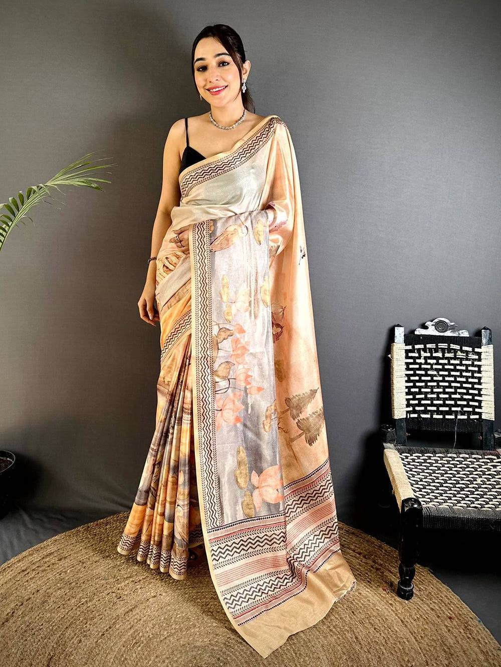 Stylish Water Theme Floral Tussar Saree