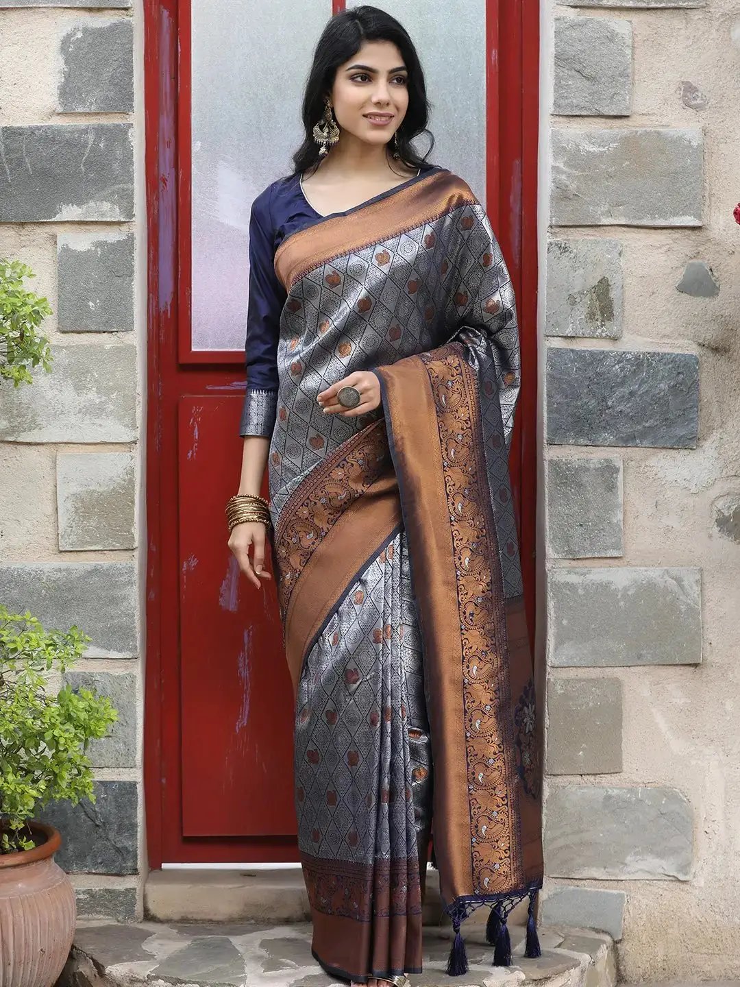 Beautiful Kanjivaram Silk Saree with Exquisite Zari Work