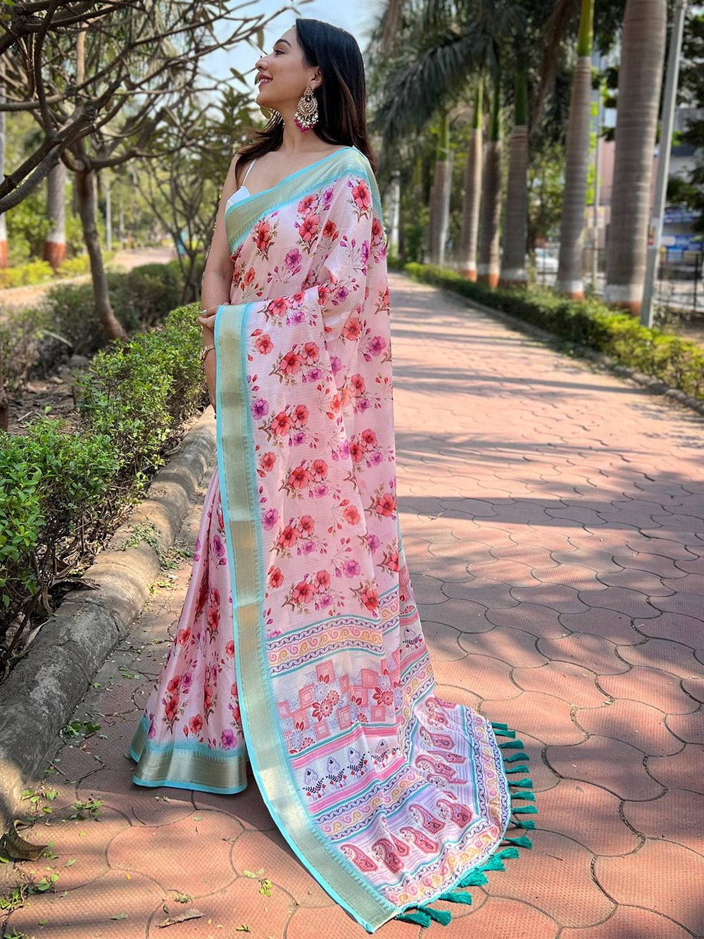 Side view of Pink Kota Saree with floral design