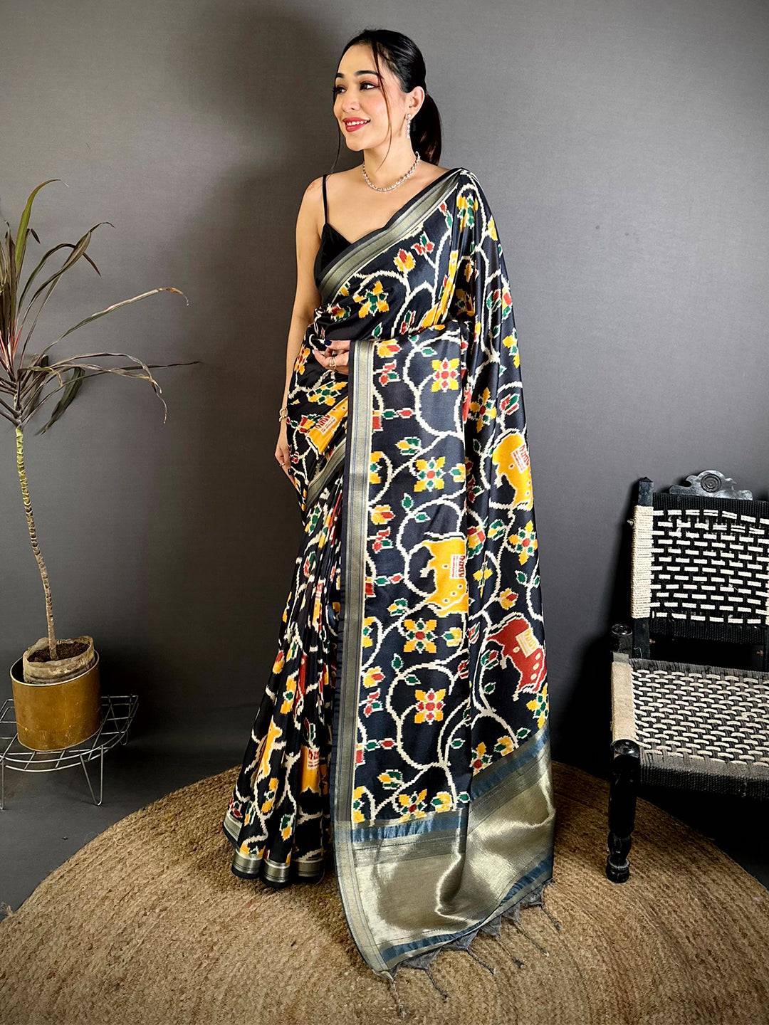 Exclusive Gold Lakda Patta Kalamkari Saree