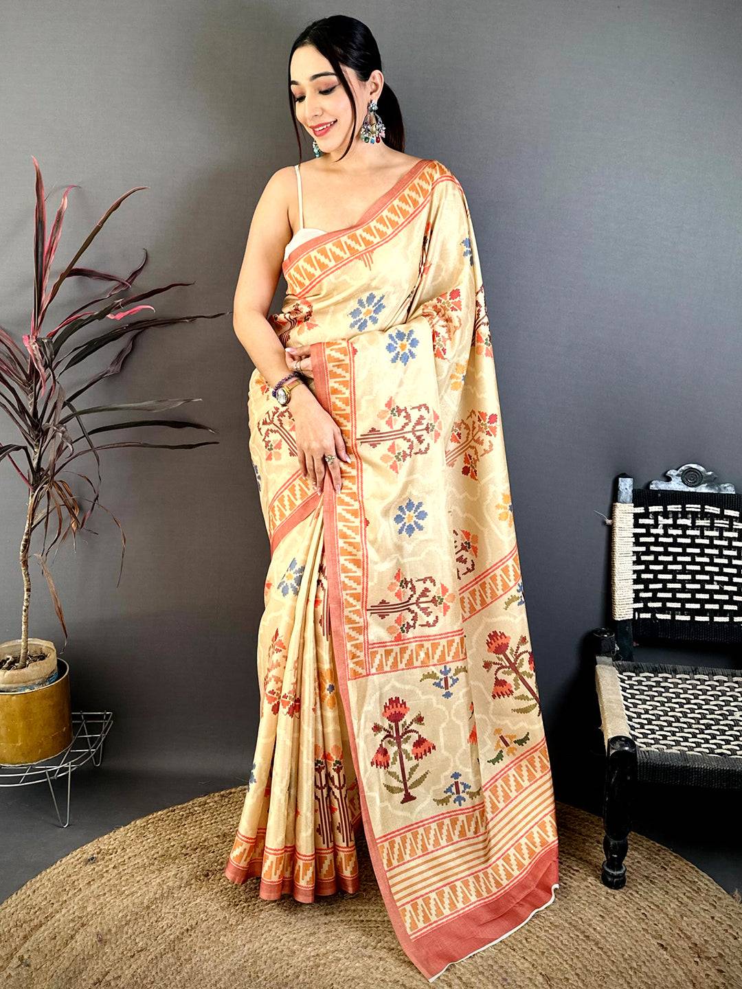 Beige Tussar Floral Digital Art Saree