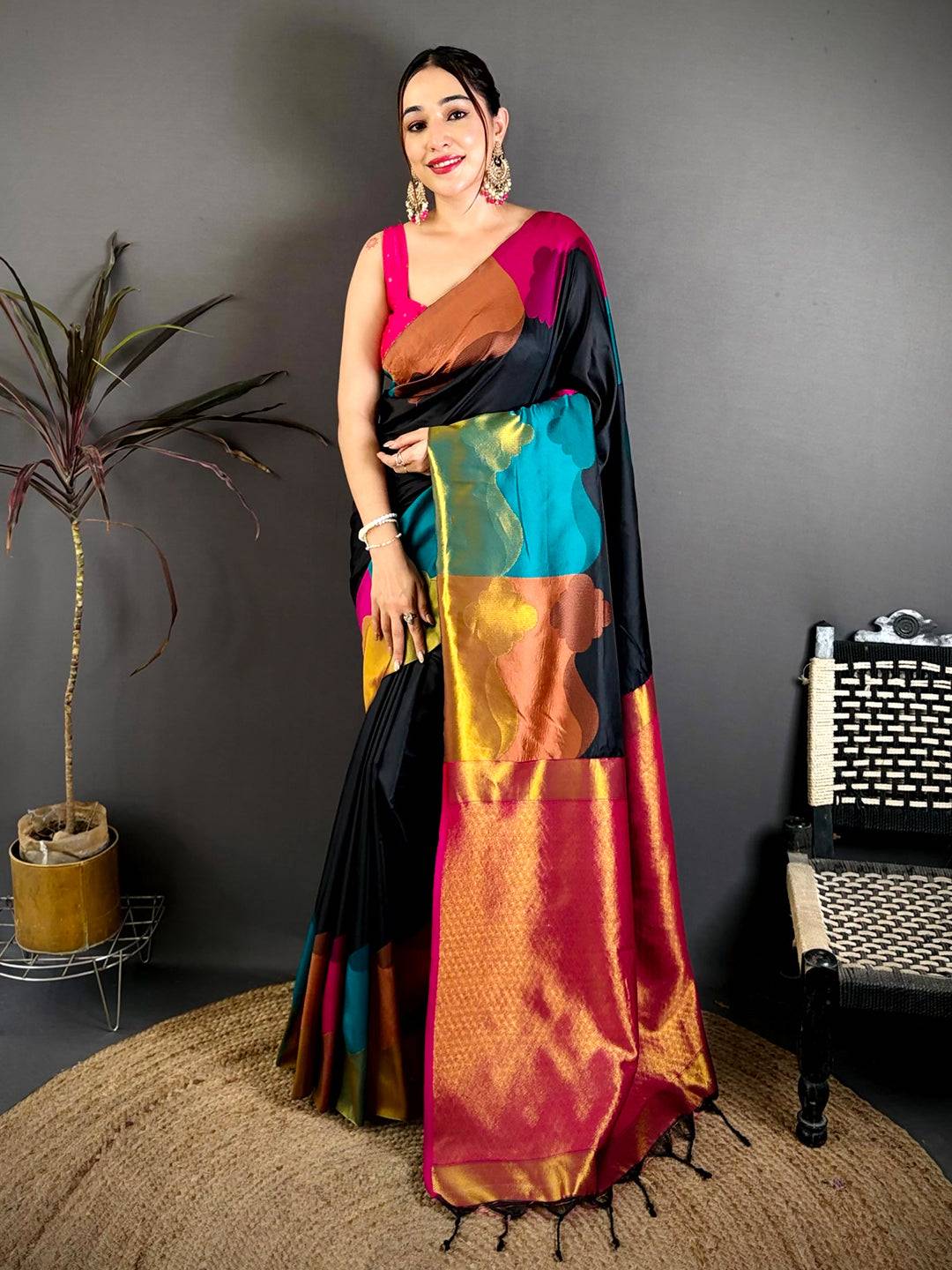 Soft Silk Colourblock Zari Weaving Saree