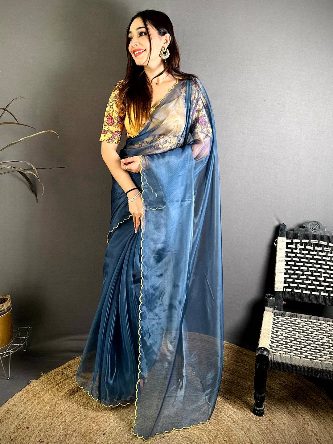 Designer Contrast Printed Blouse Silk Saree