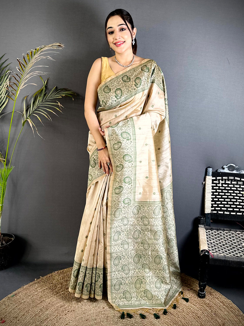 Olive Floral Katha Ghicha Silk Saree
