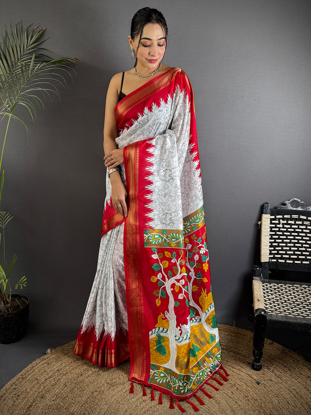 Elegant Pen Kalamkari Dola Silk Saree