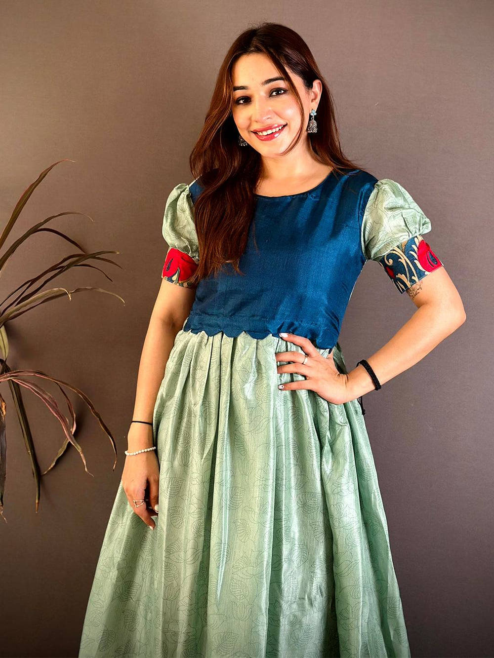Vibrant Round Neck Dola Silk Kurti