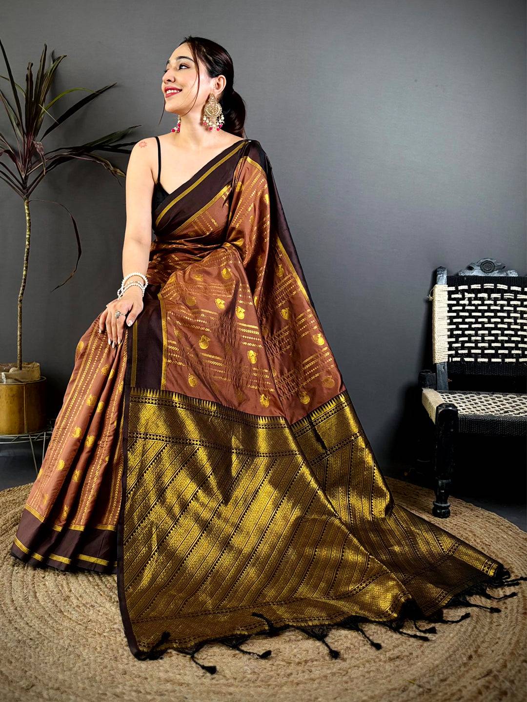 Brown Soft Silk Ethnic Motif Zari Saree