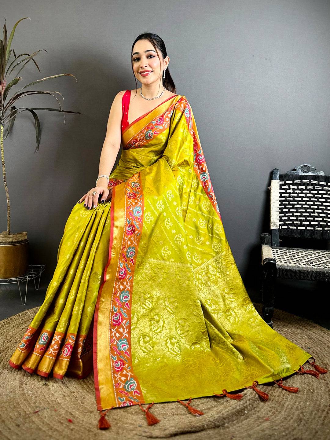 Vibrant Gold Zari Double Tone Pattu Saree