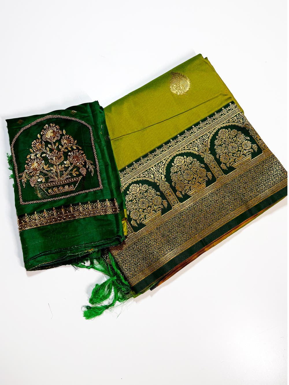 Graceful Soft Silk Swan Motif Saree With Maggam Blouse