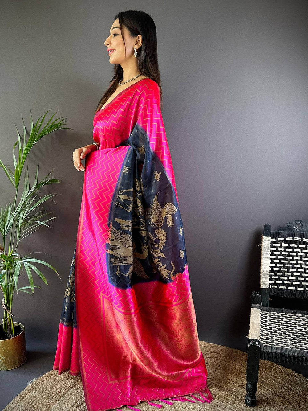 Pink Heritage Weave Kalamkari Soft Silk Saree