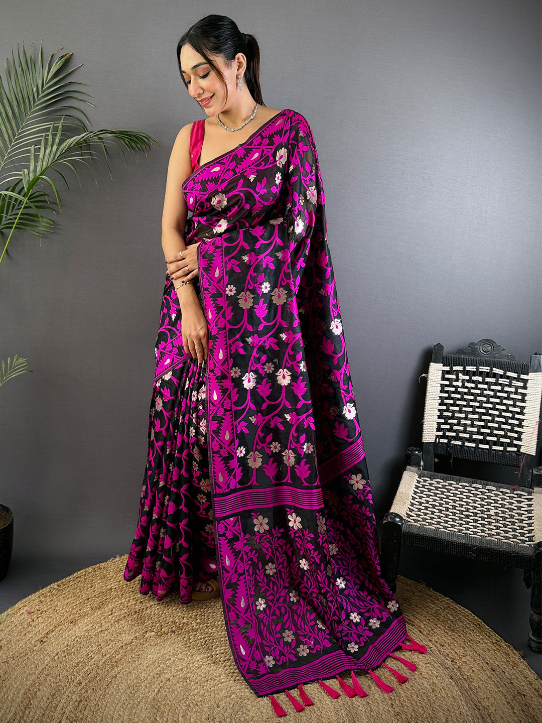 Black Dhakai Jamdani Cotton Silk Saree
