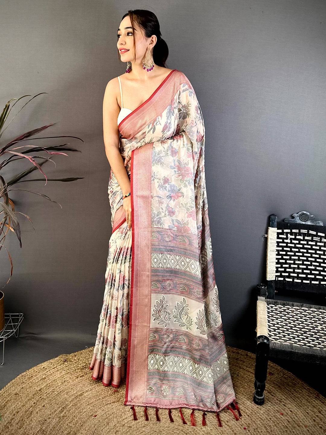 Stylish Brasso Floral Weaving Saree