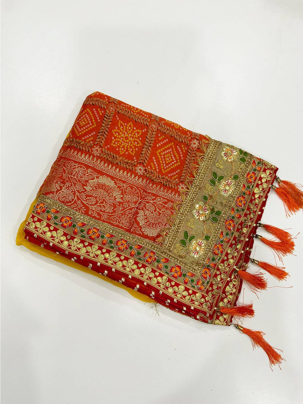 Stylish Chiffon Foil Work Ethnic Bandhej Saree