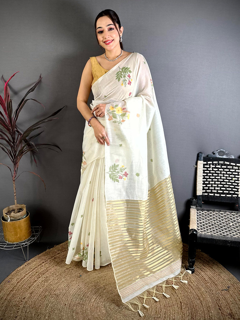 Pastel Butta Handloom Linen Saree