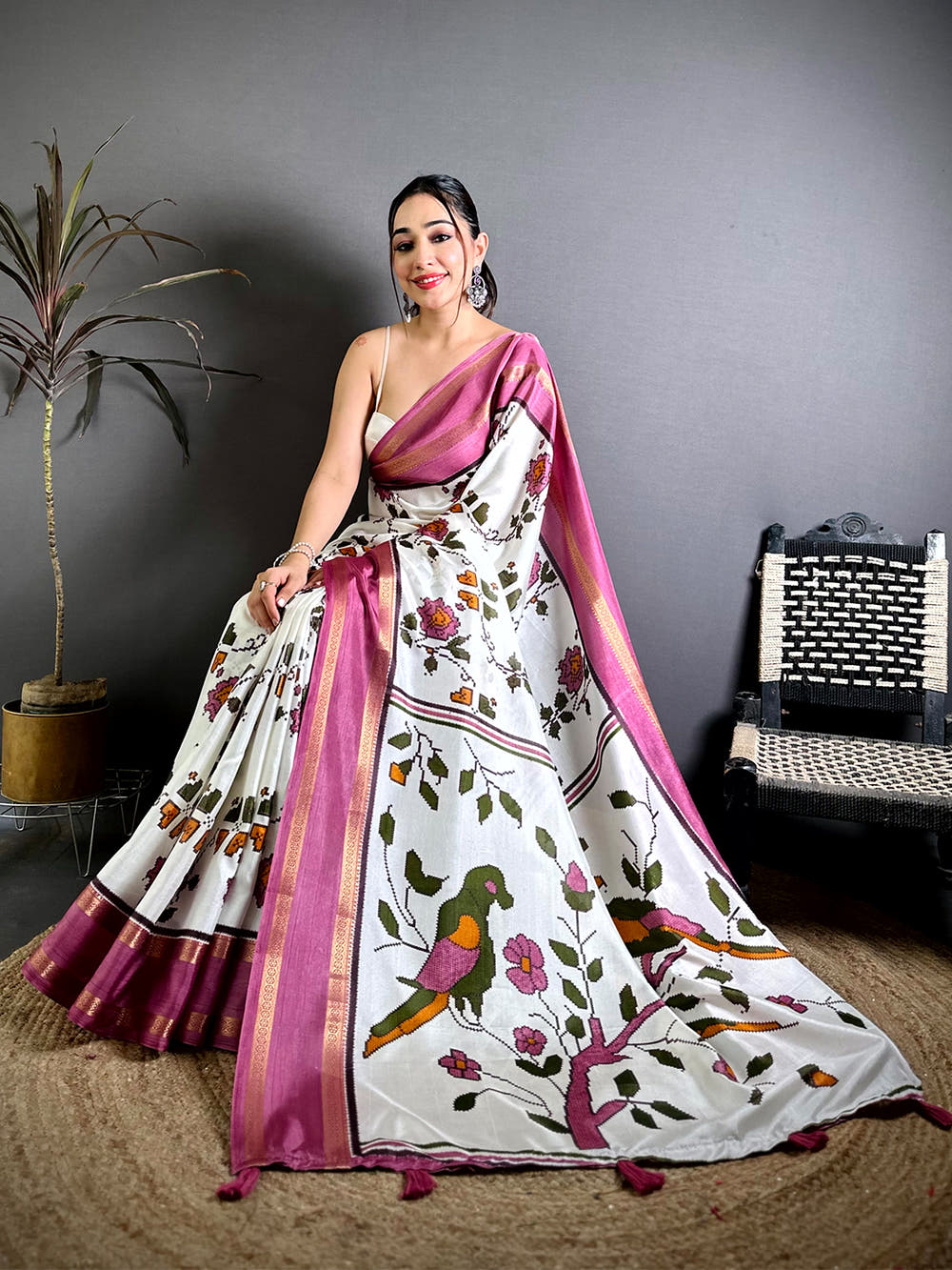 Pink Soft Dola Floral Print Gadwal Border Saree