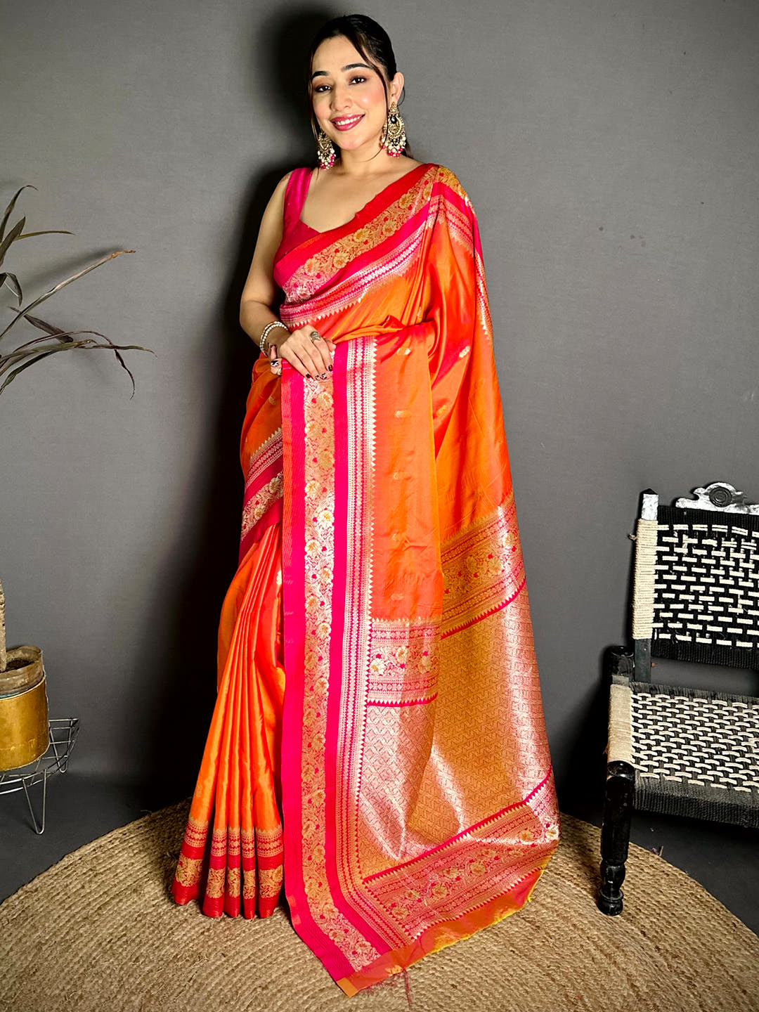 Gold Zari Woven Rani Soft Silk Saree