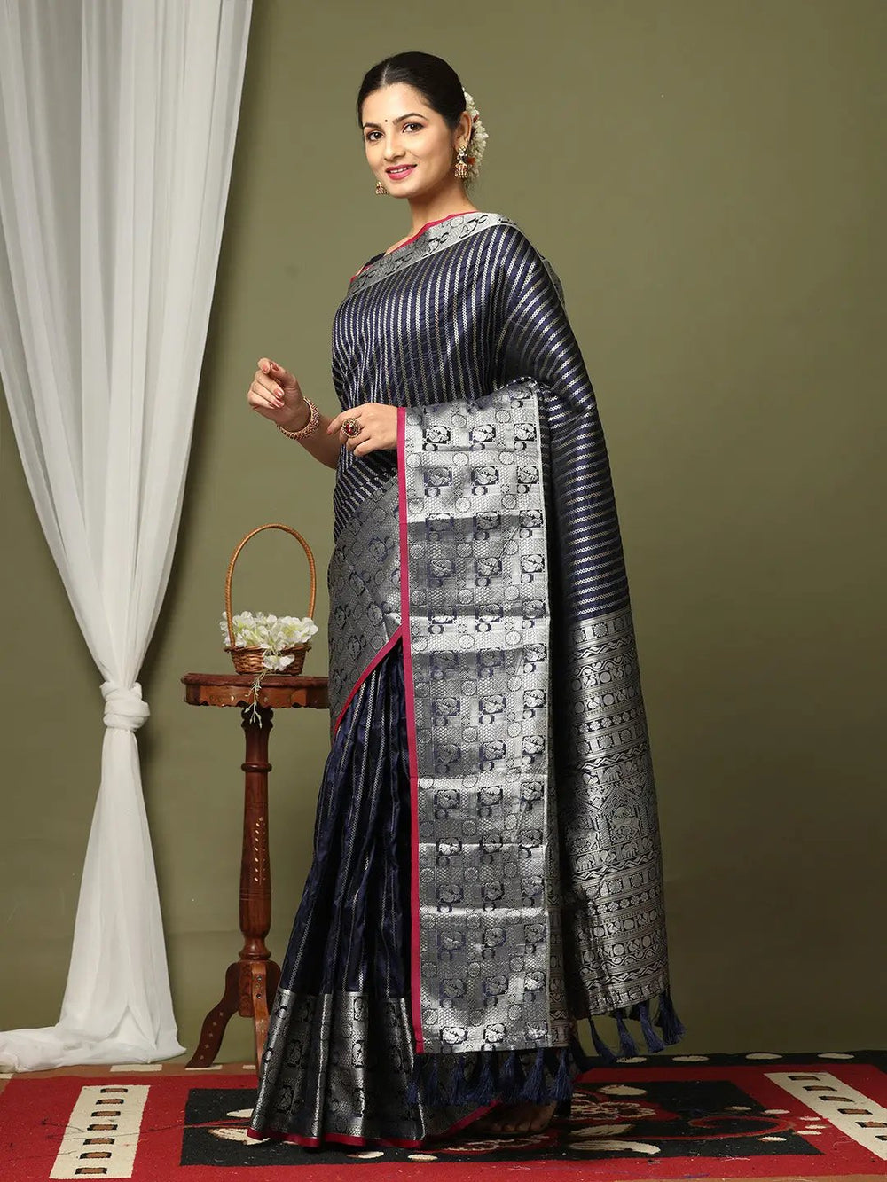 Banarasi Soft Silk Kanchi Zari Weaving Saree