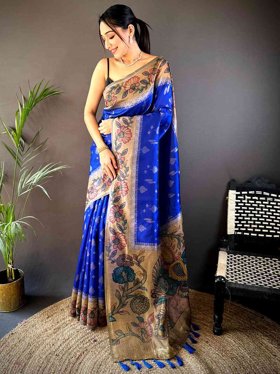 Royal Blue Soft Silk Kalamkari Printed Pallu Saree