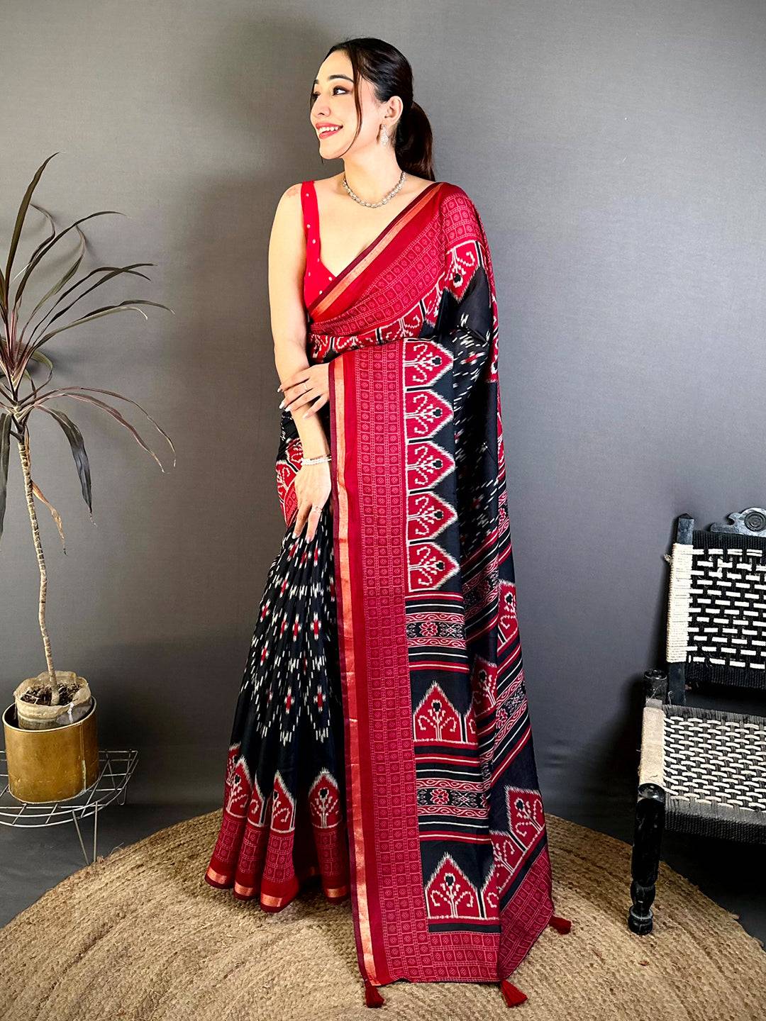 Black Mul Cotton Ikkat Rudraksha Border Saree