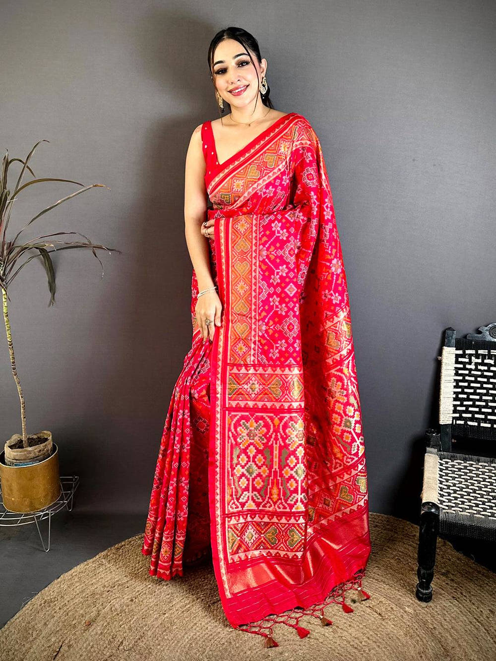 Pink Soft Sami Silk Ikkat Patola Weaving Saree