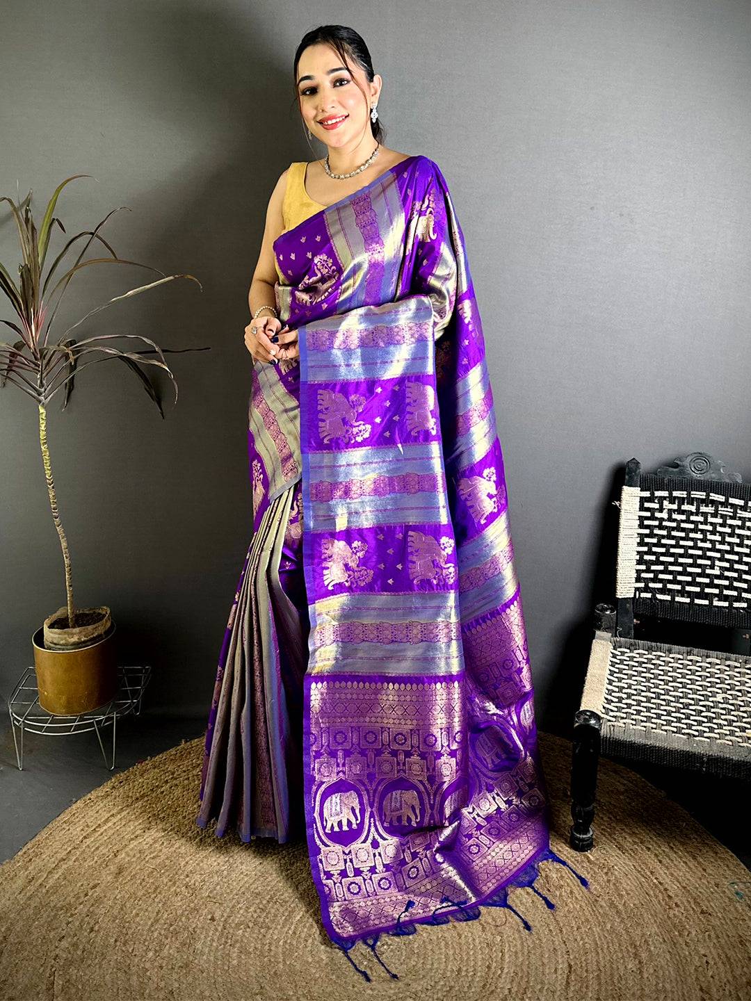 Opulent Fine Silk Zari Weaving Saree
