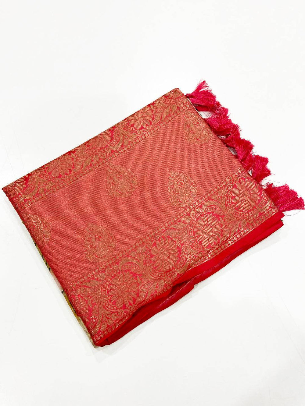 Stylish Floral Fantasy Banarasi Silk Saree