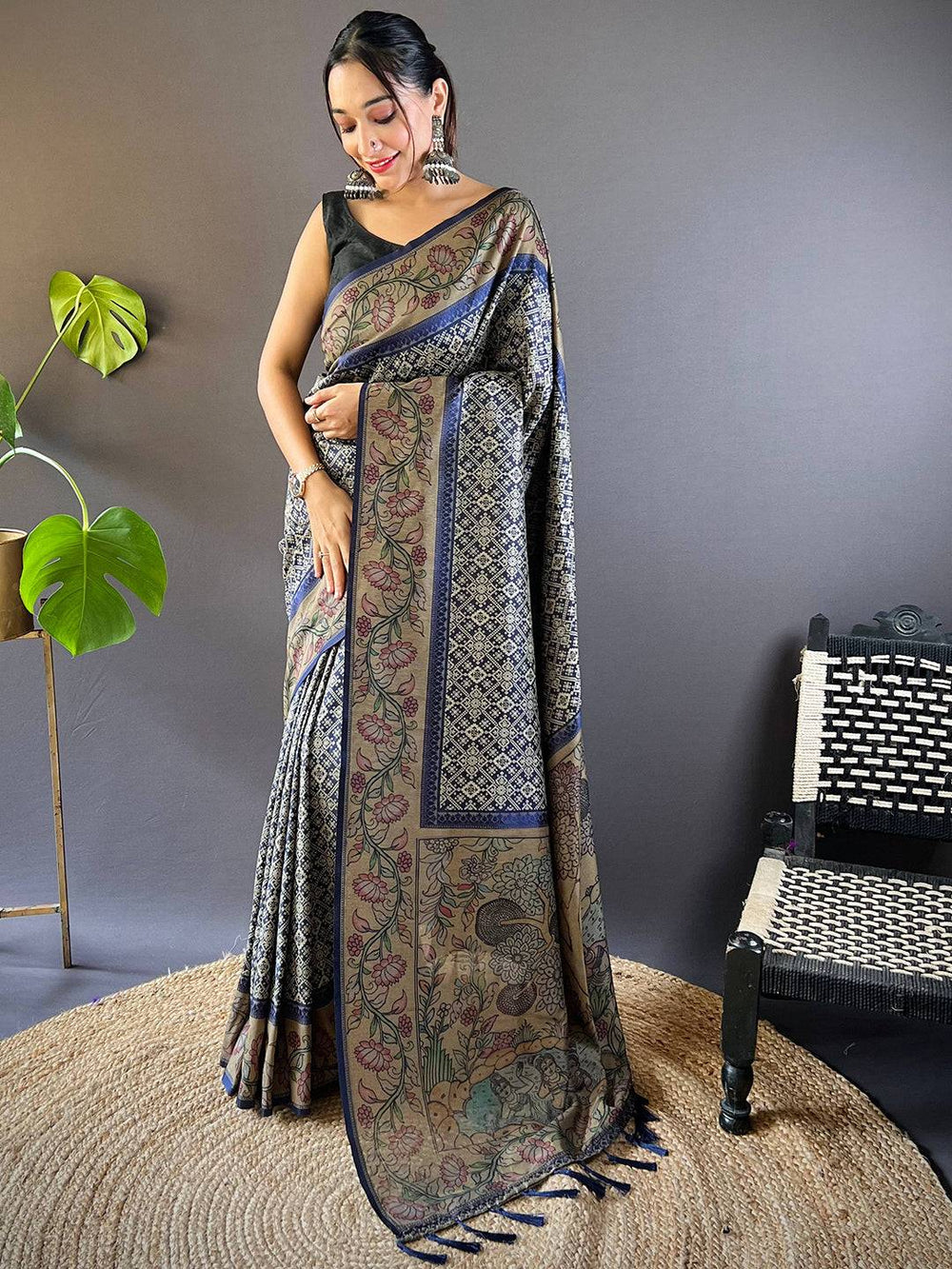 Navy Blue Patola And Kalamkari Fusion Saree