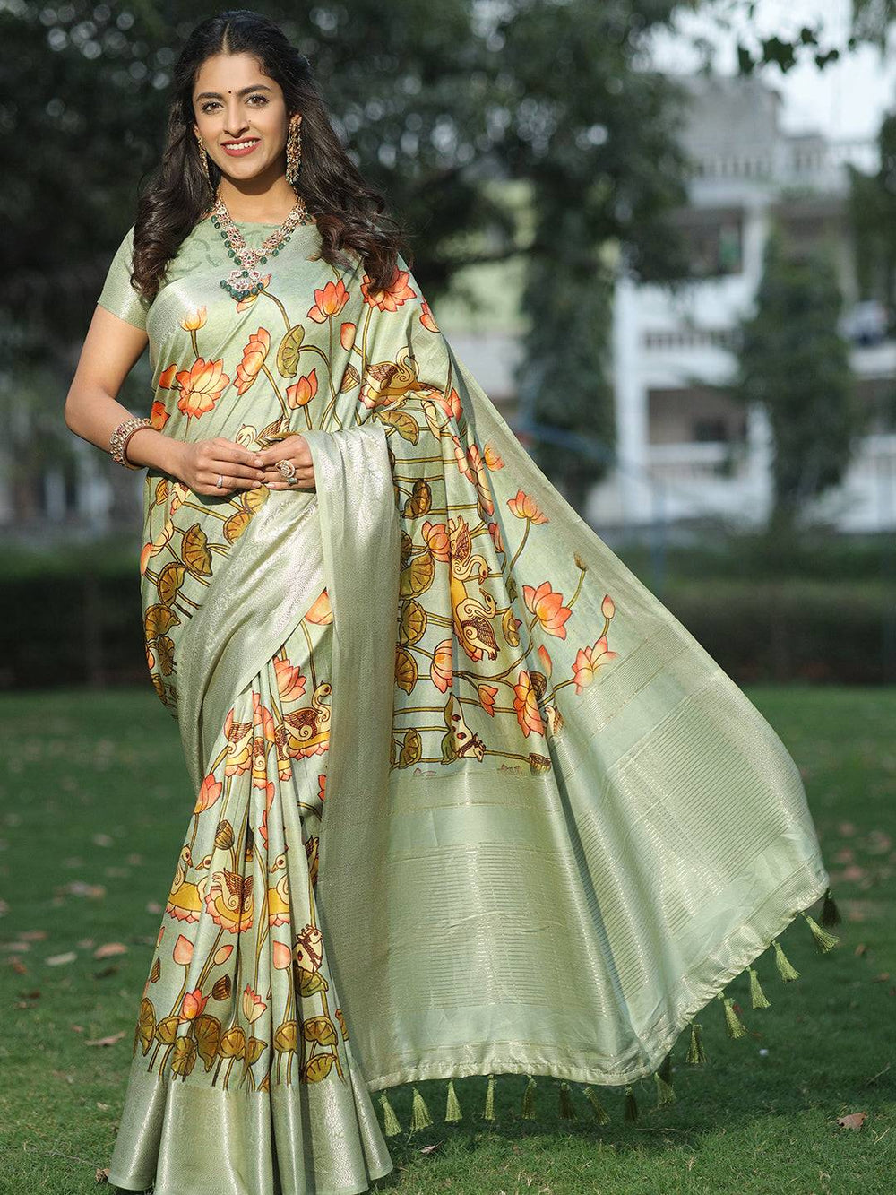 Pista Viscose Dola Silk Saree With Pichwai & Mughal Print