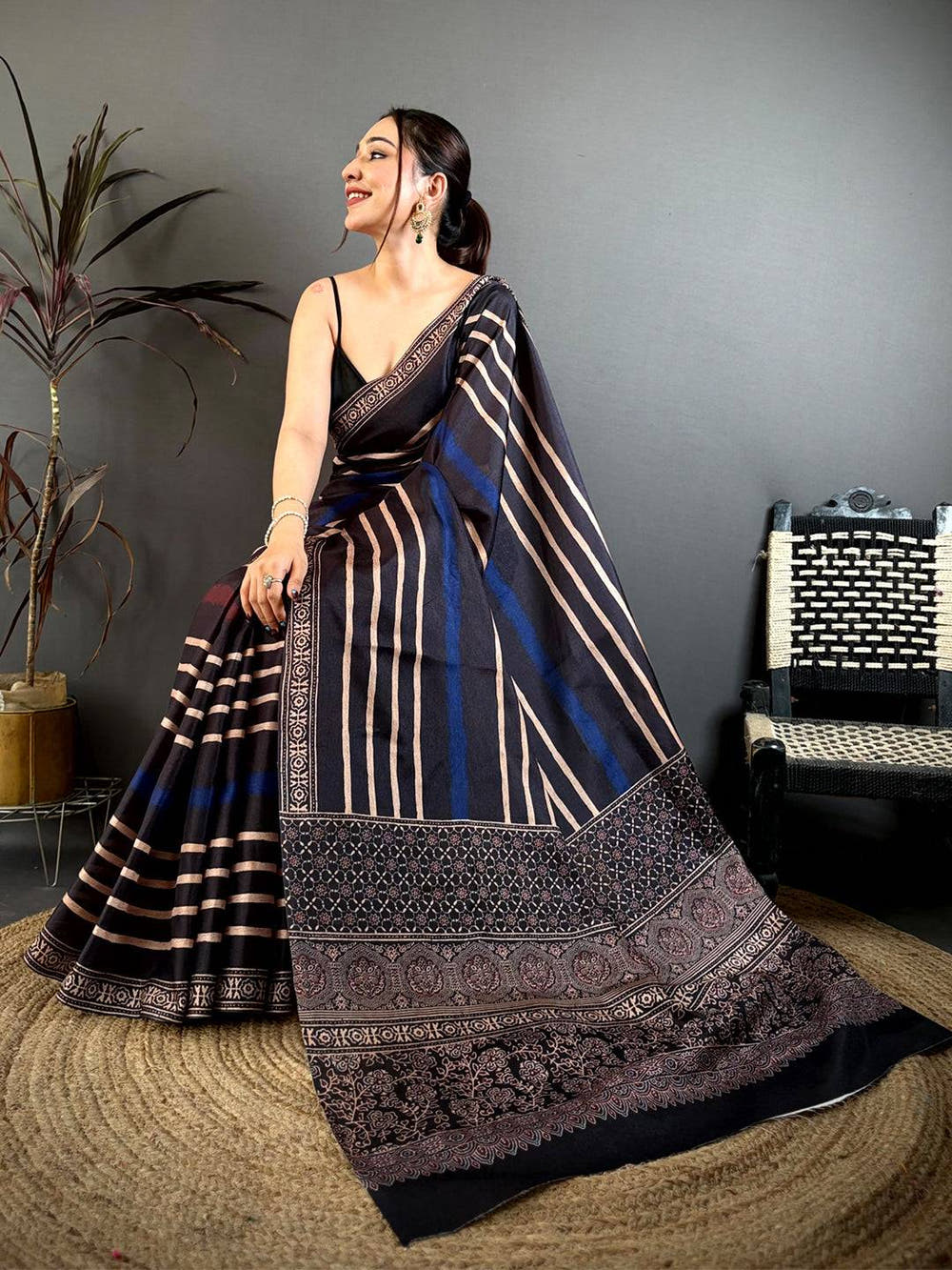 Meenakari Ikkat Pochampally Tussar Saree
