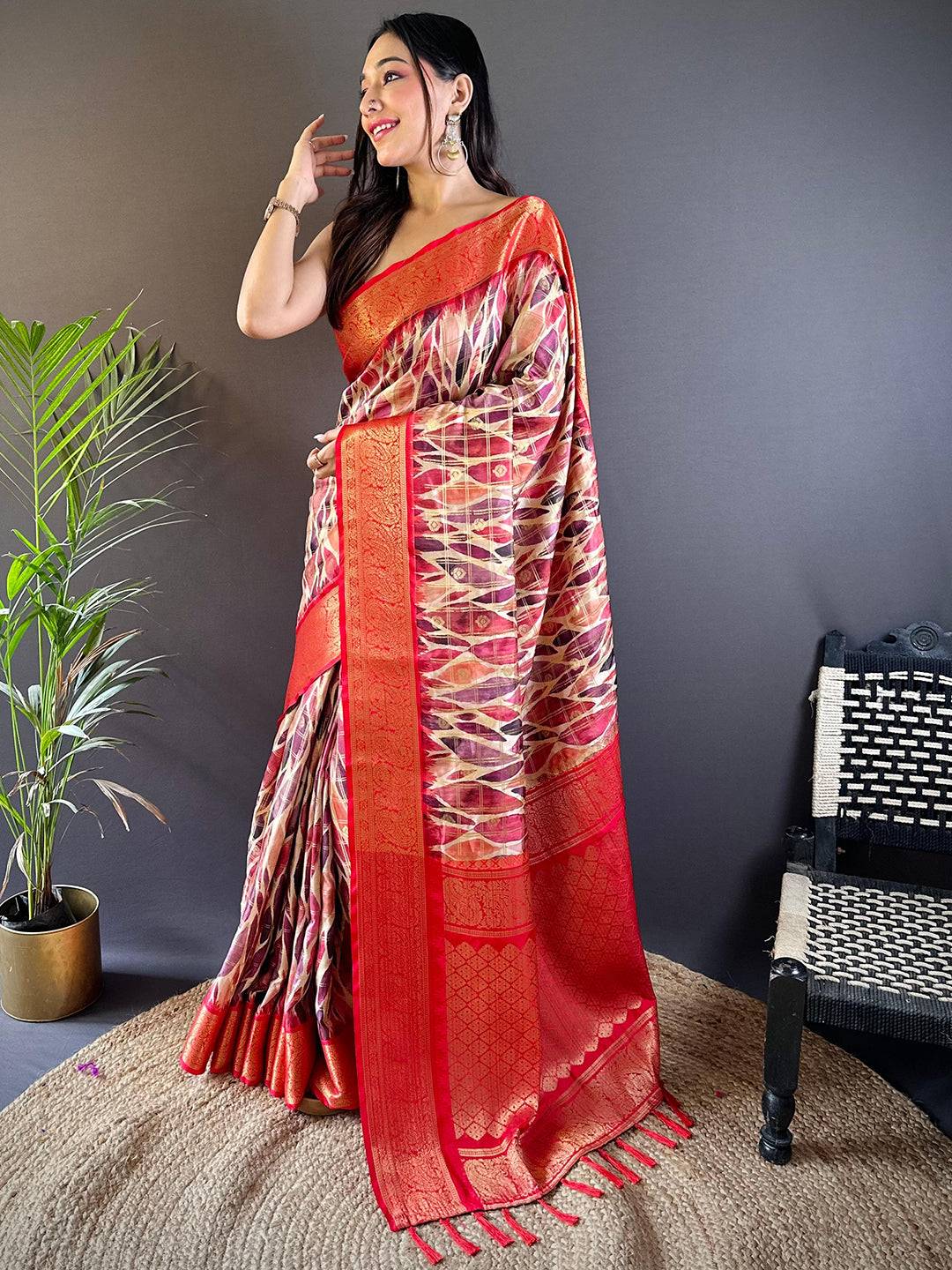Red Kovai Rettapet Border Geometric Saree