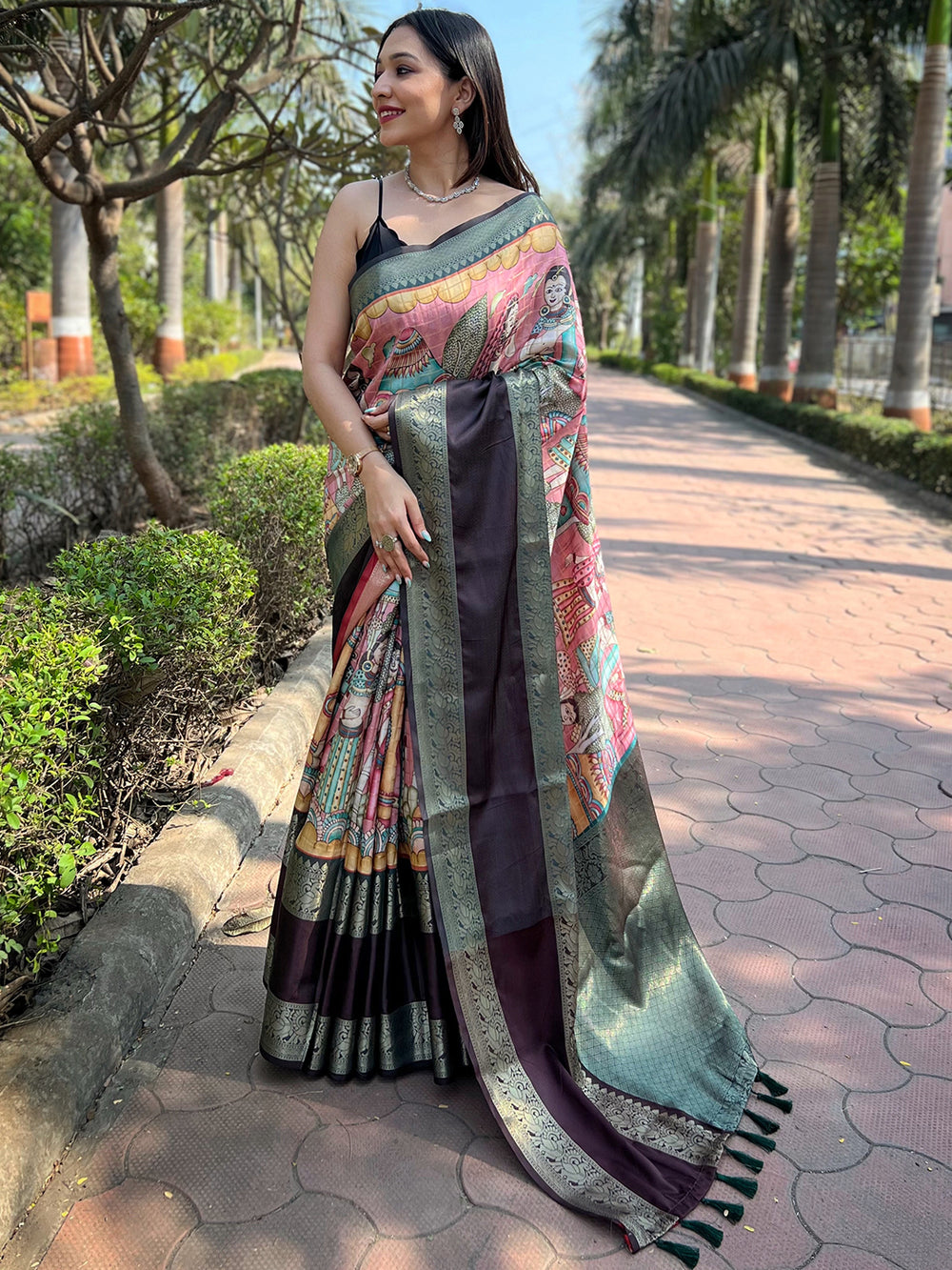 Elegant pink Banarasi silk saree with intricate double border
