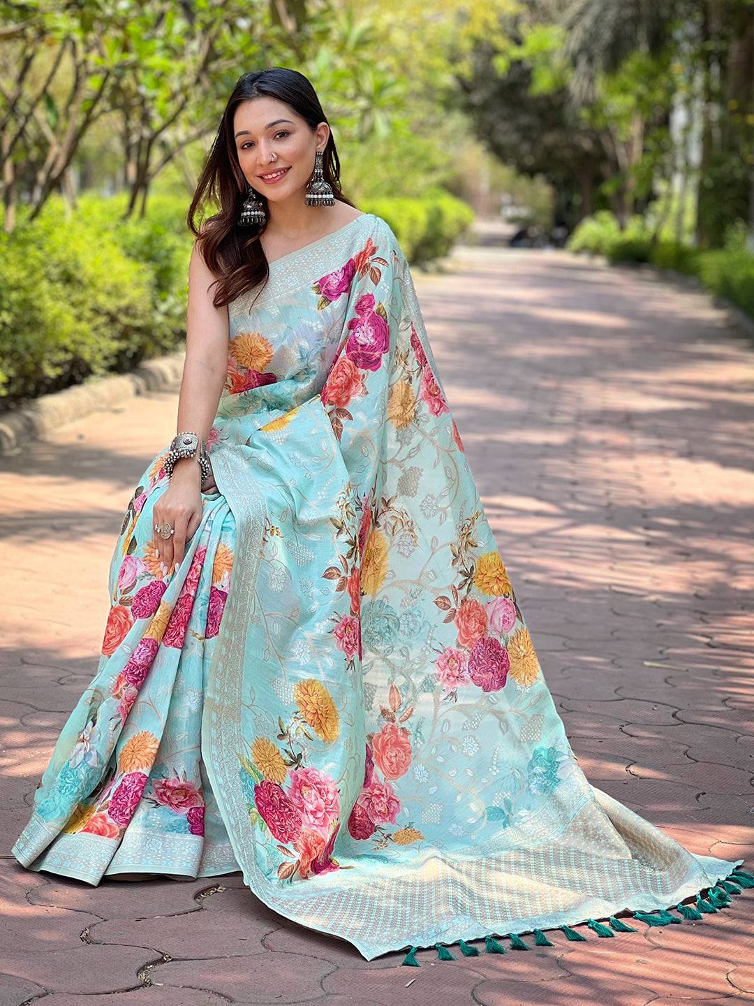 Stylish Light Green Lakhnavi Bandla Zari Weaving Saree